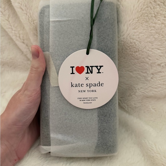 Kate Spade Black I Love NY Wallet NWT - Picture 11 of 11